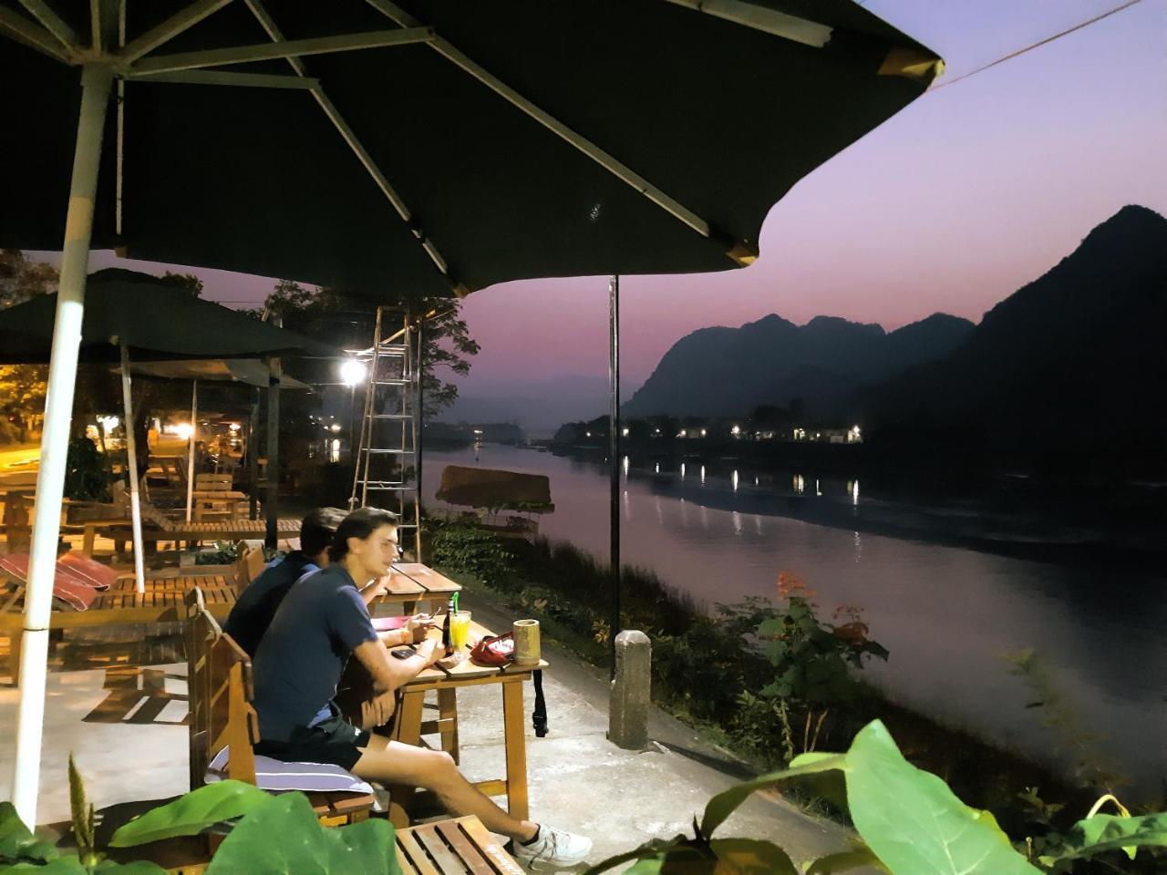 Diep Le Homestay Phong Nha Exterior foto